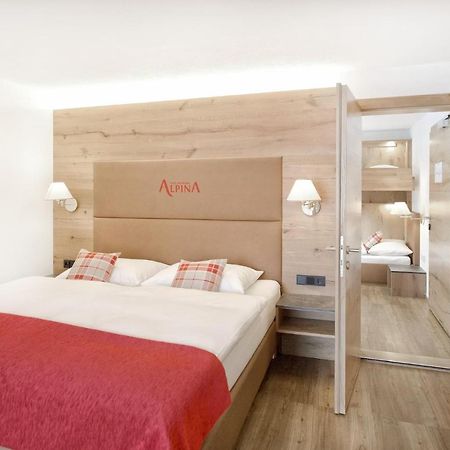 Hotel Alpina Superior Pettneu am Arlberg Esterno foto