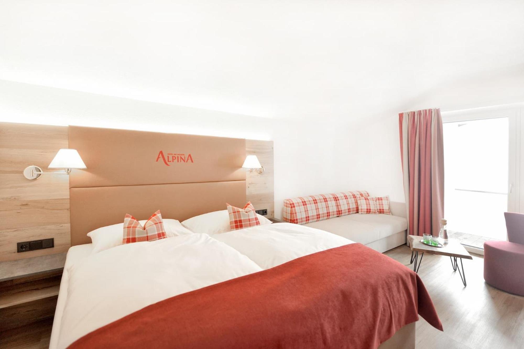 Hotel Alpina Superior Pettneu am Arlberg Esterno foto