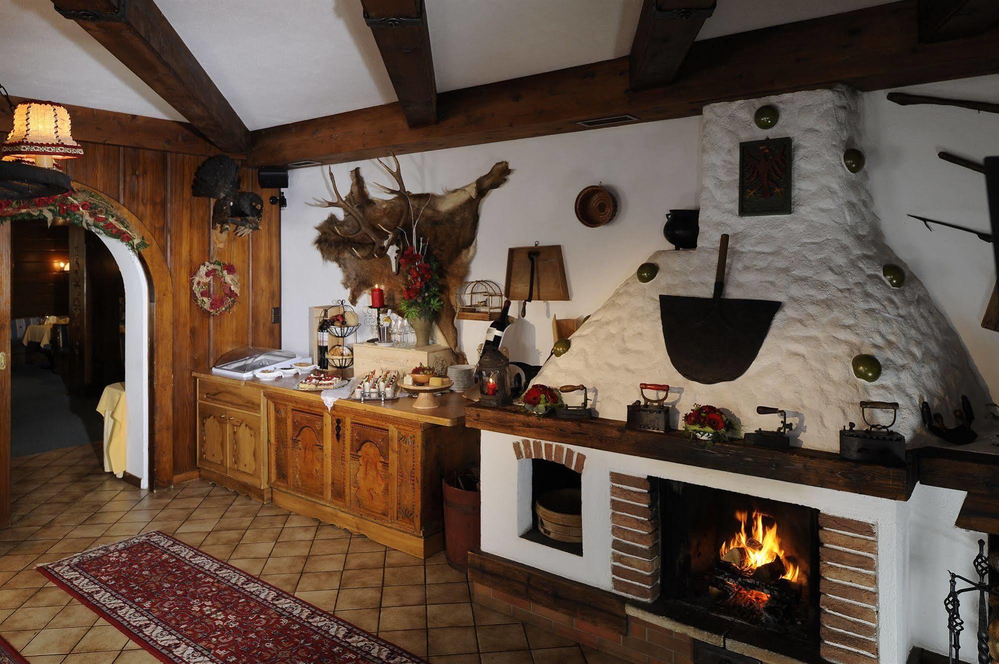 Hotel Alpina Superior Pettneu am Arlberg Esterno foto